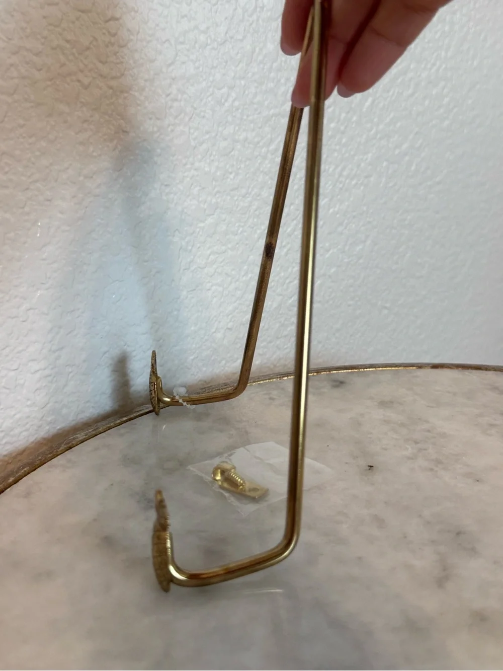 Vintage Gold Pineapple & Shell plate holder Set